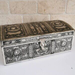 Vintage Holland Treasure Chest Tin Metal Victoria Biscuit Hinged Lid Kids Toy